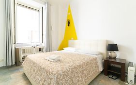 Romafullhouse Guesthouse