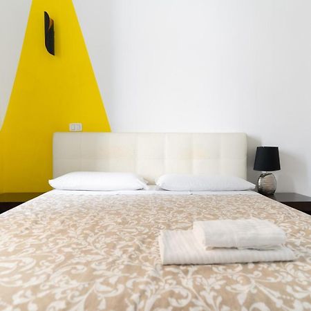 Romafullhouse Guesthouse Exterior foto
