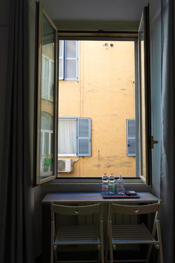 Romafullhouse Guesthouse Exterior foto